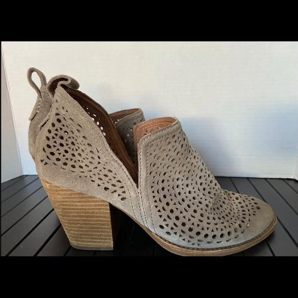 Grey Suede Booties with Mandala Cutout Size 10 - Picture 1 of 10